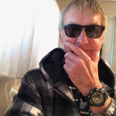 Dr Bob east