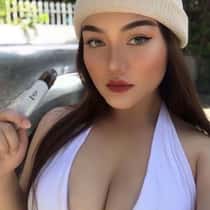 Caroline10