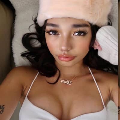 Olivia29