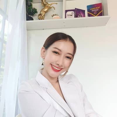 Neomi