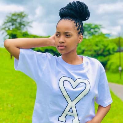 Tweneeaa Grace