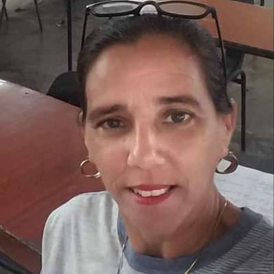 Inés