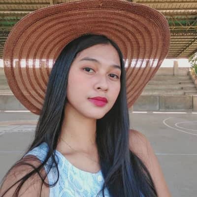 Mara_claire28