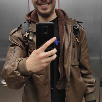 FarFromFake